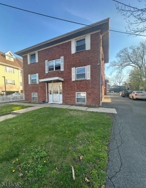 93 Centre St, Nutley, NJ, 07110-3748 | Card Image