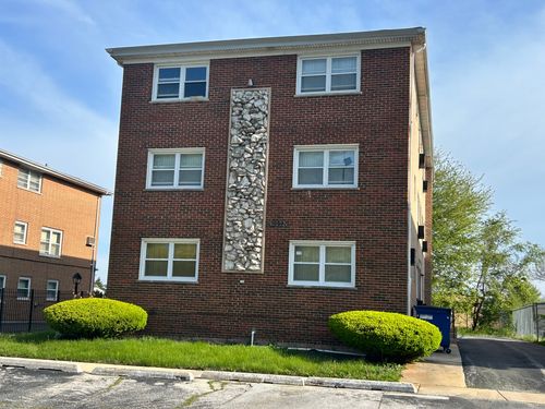 2n-1850 State St, Calumet City, IL, 60409-1721 | Card Image