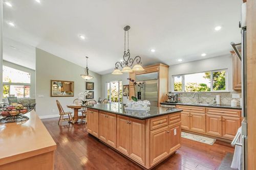 10881 Barranca Dr, Cupertino, CA, 95014-0101 | Card Image