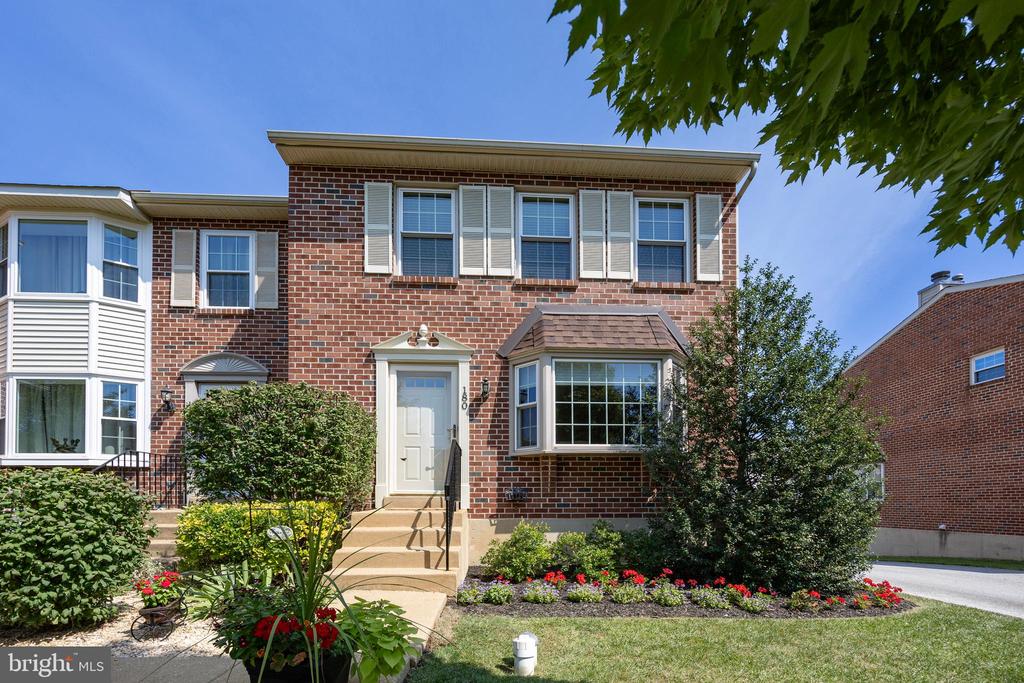 Longford Rd, West Chester, PA 19380