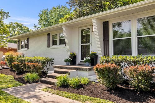 907 Elliott Dr, Murfreesboro, TN, 37129-1813 | Card Image