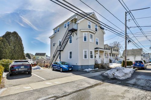 23 Northend St, Peabody, MA, 01960-3371 | Card Image
