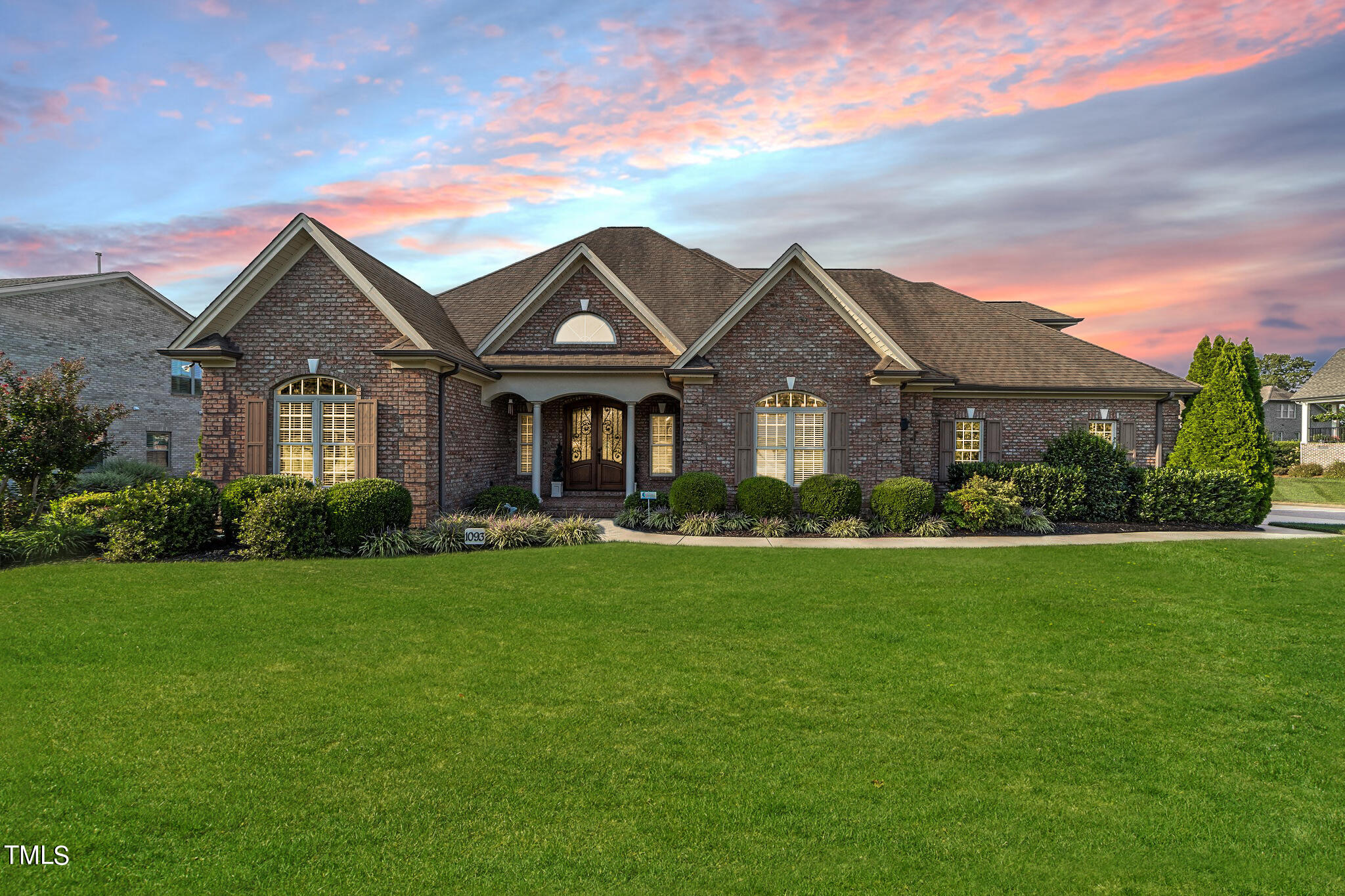 Crestwell Dr, Burlington, NC 27215