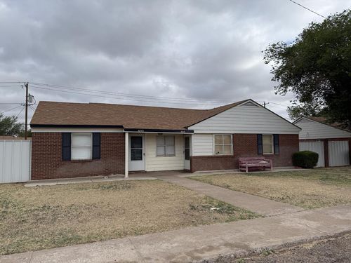 b-ww2-3216 B W Kansas Ave, Midland, TX, 79701-2588 | Card Image