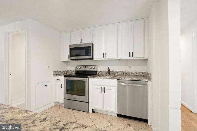 2280 Cocquina Dr, House other with 5 bedrooms, 2 bathrooms and null parking in RESTON VA | Image 21