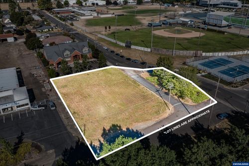 1040 24th (Next To) Av Se, Albany, OR, 97322 | Card Image