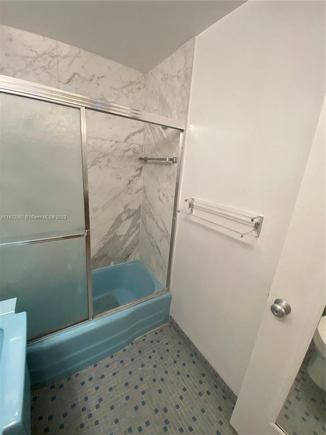 APT-216 - 1408 Brickell Bay Dr, Condo with 0 bedrooms, 1 bathrooms and null parking in Miami FL | Image 25