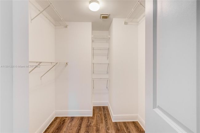 APT-1310 - 1250 S Miami Ave, Condo with 1 bedrooms, 2 bathrooms and null parking in Miami FL | Image 12