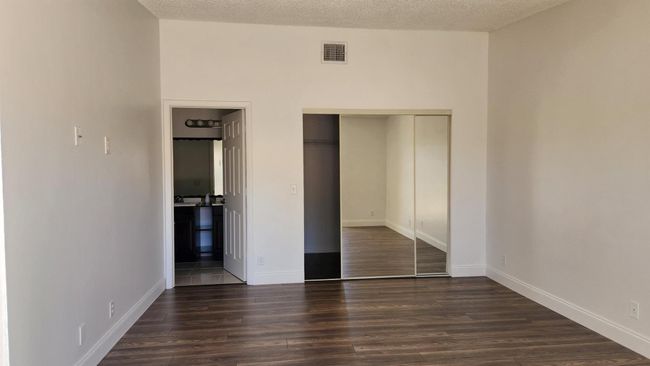 164 Meadows Dr, Home with 3 bedrooms, 2 bathrooms and null parking in Boynton Beach FL | Image 8