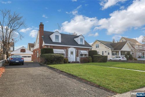 6-17 4th St, Fair Lawn, NJ, 07410-1444 | Card Image