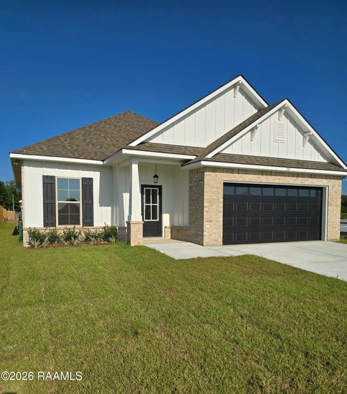 101 Autumn Row, Broussard, LA, 70518 | Card Image