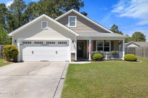 402 Blue Pennant Ct, Sneads Ferry, NC, 28460-6883 | Card Image