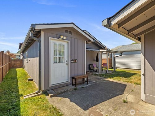 8730 13th St Ne, Lake Stevens, WA, 98258-2452 | Card Image