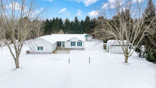 6117 Kennedy Rd, Munith, MI, 49259-9511 | Card Image