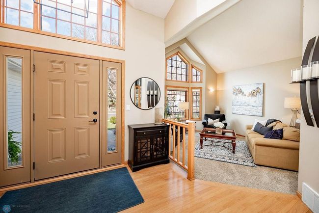Foyer & Living Room | Image 12