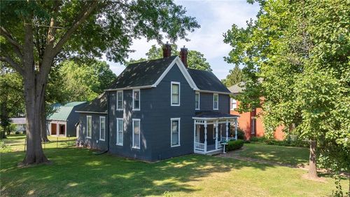 1919 South St, Lexington, MO, 64067-1749 | Card Image