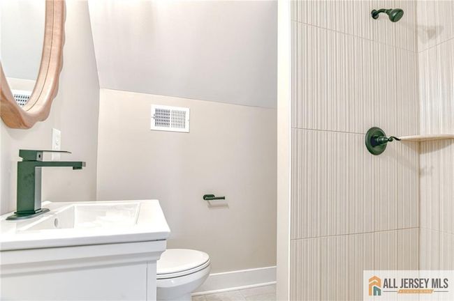 32 Campbell Ave, House other with 5 bedrooms, 3 bathrooms and null parking in Edison NJ | Image 11
