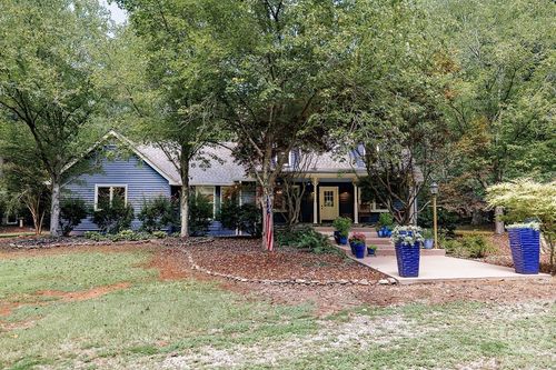 6329 Brockton Rd, Nicholson, GA, 30565-1608 | Card Image