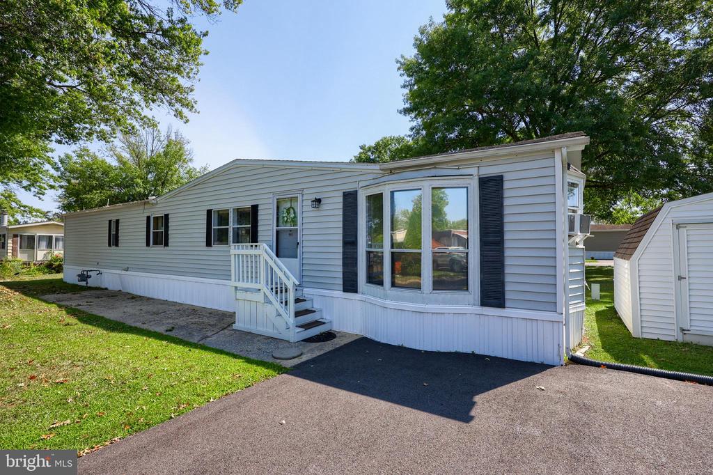 Seneca Ave, Dover, PA 17315