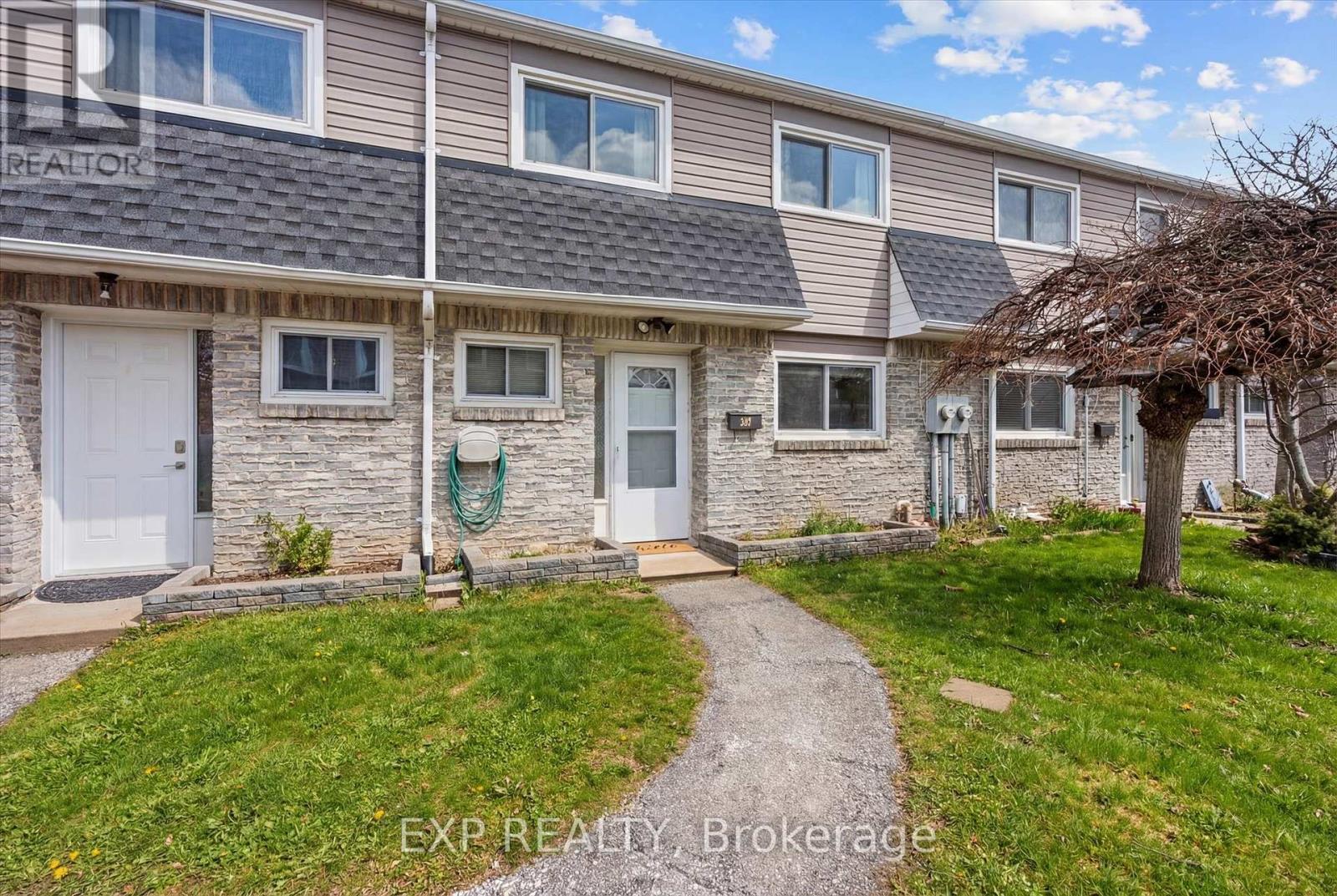 Residential in Burlington (Brant Hills) 3