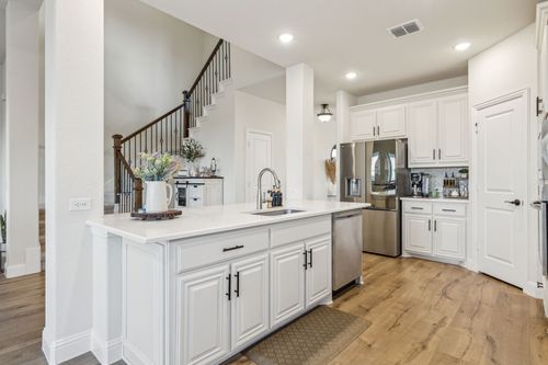 233 Lakewood Ln, Ponder, TX, 76259-1008 | Card Image