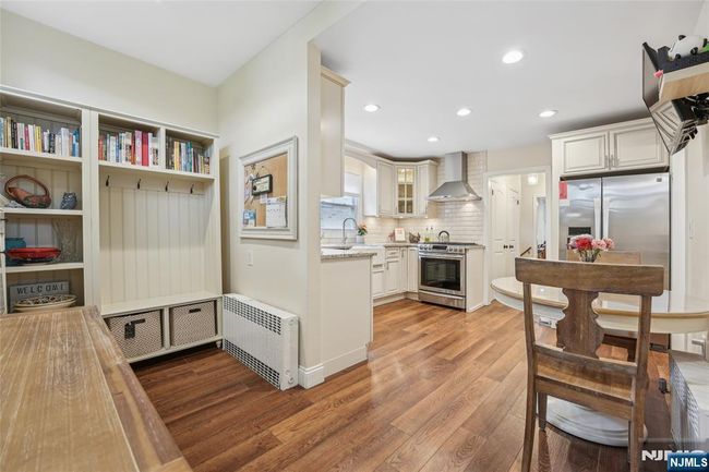 74 Oakdene Ave, House other with 6 bedrooms, 3 bathrooms and null parking in Cliffside Park NJ | Image 12
