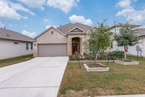 111 Rainmaker Cv, Bastrop, TX, 78602-2221 | Card Image