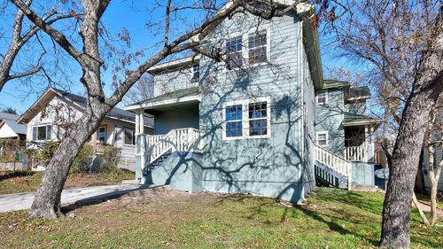 a-2206 Pennsylvania Ave, Austin, TX, 78702-2217 | Card Image