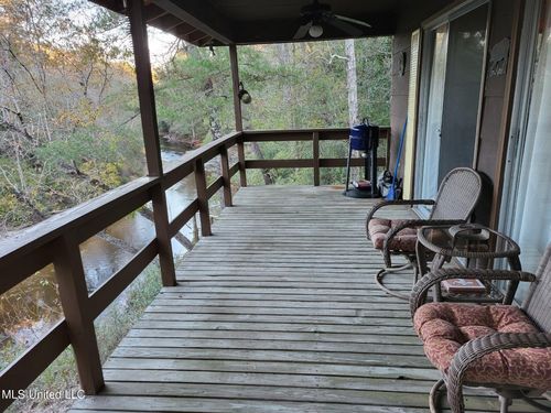 1250 Road 328, Perkinston, MS, 39573-4013 | Card Image