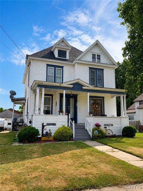 713 W Dominick St, Rome, NY, 13440-3925 | Card Image