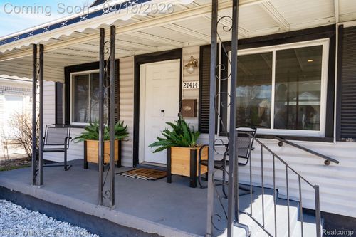 21414 Westview Ave, Ferndale, MI, 48220-2269 | Card Image