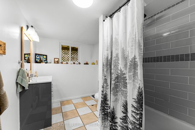 39220 Combermere Rd, House other with 5 bedrooms, 2 bathrooms and 2 parking in Combermere ON | Image 14