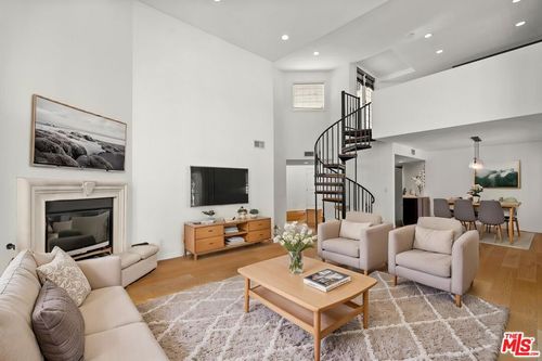 apt-304-435 Arnaz Dr, LOS ANGELES, CA, 90048-3927 | Card Image
