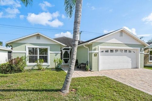 6612 Alemendra, Fort Pierce, FL, 34951-4317 | Card Image