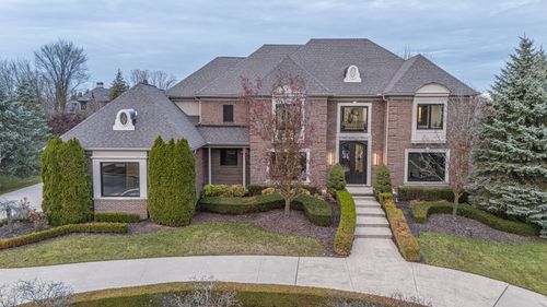 47490 Bellagio Dr, Northville, MI, 48167-9790 | Card Image
