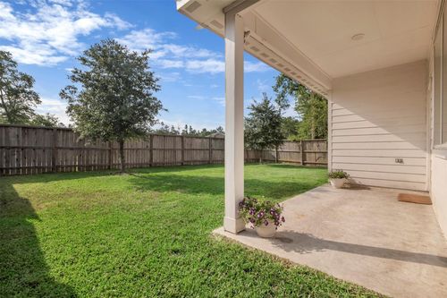 2331 Strong Horse Dr, Conroe, TX, 77301-2279 | Card Image