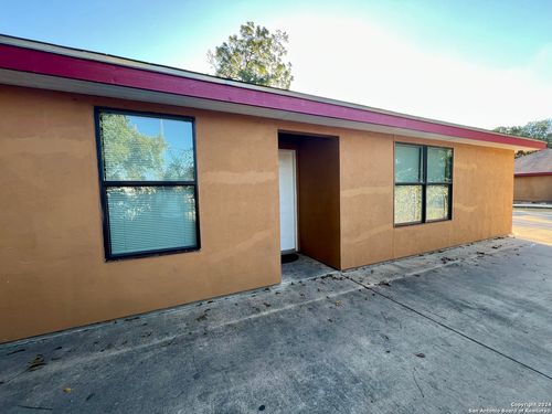 apt-101-1721 Quintana Rd, San Antonio, TX, 78211-1895 | Card Image
