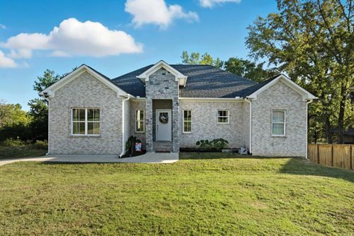 25 Indian Springs Dr, Greenbrier, AR, 72058-8518 | Card Image
