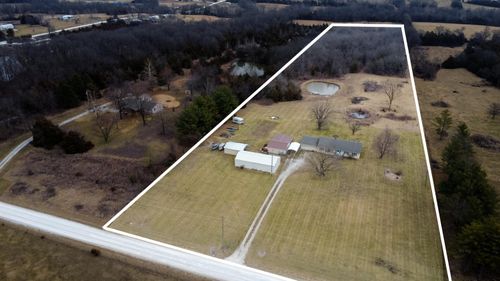 7876 County Road 337, NEW BLOOMFIELD, MO, 65063-1048 | Card Image