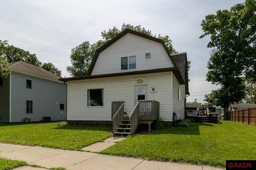 511 S Main St, Lake Crystal, MN, 56055-2120 | Card Image