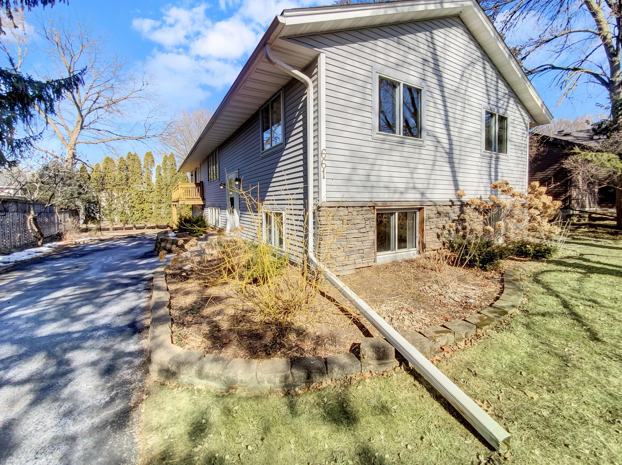 2nd Ave, Saint Paul, MN 55118