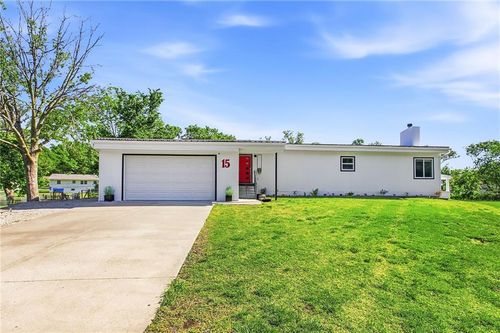 15 Ne Johnson St, Lee's Summit, MO, 64063-2786 | Card Image