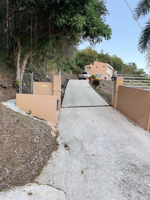 942 Bo. Jaguas Lomas, GURABO, PR, 00778 | Card Image