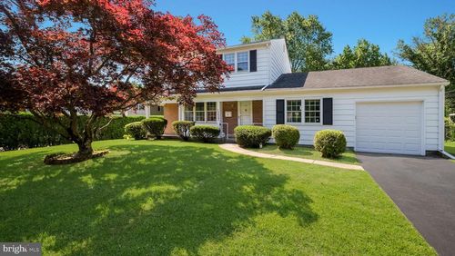 237 Louise Dr, MORRISVILLE, PA, 19067-4829 | Card Image