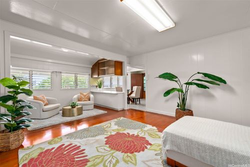 1029 Mamalu Pl, Honolulu, HI, 96817-1238 | Card Image