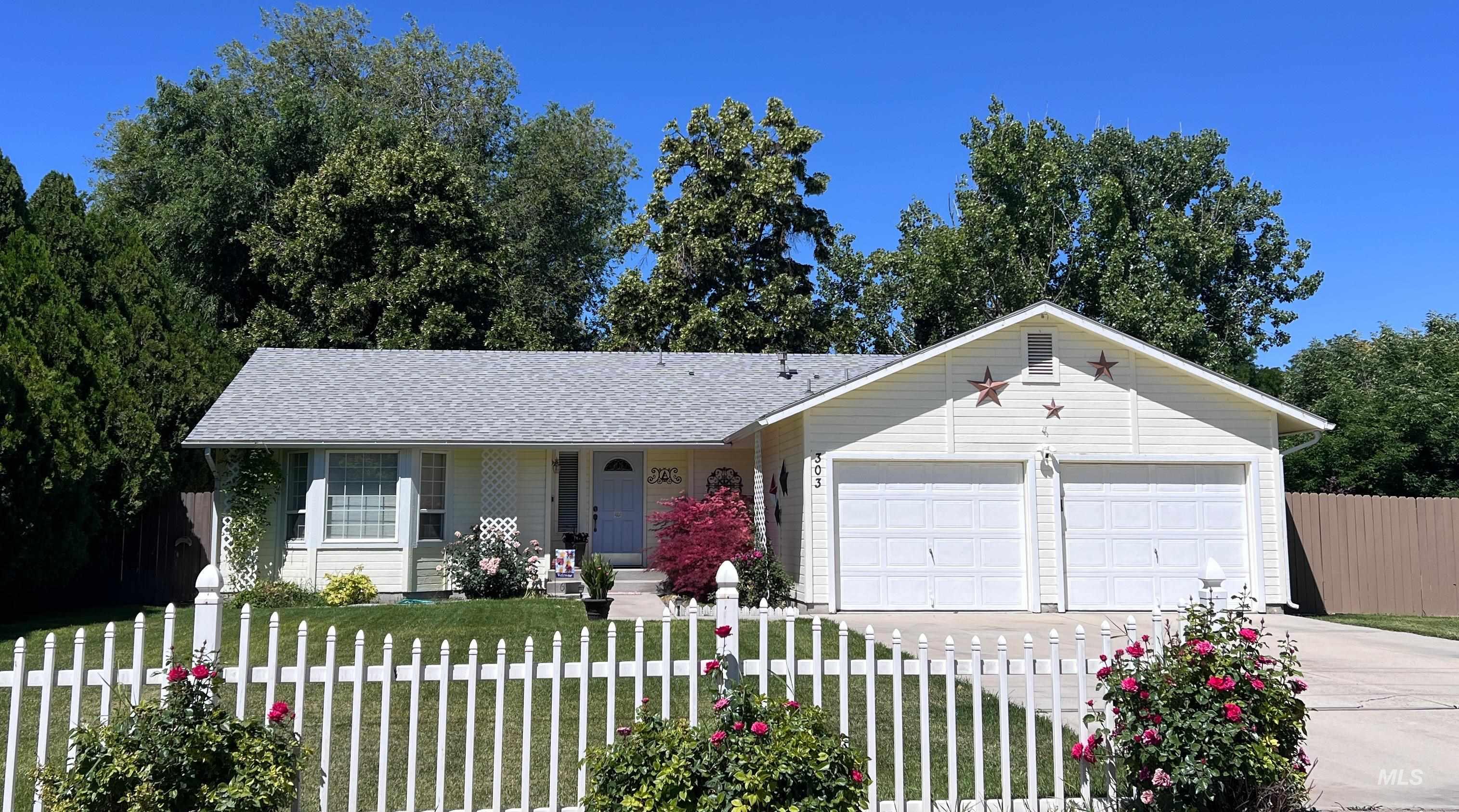Grays Ln, Nampa, ID 83687