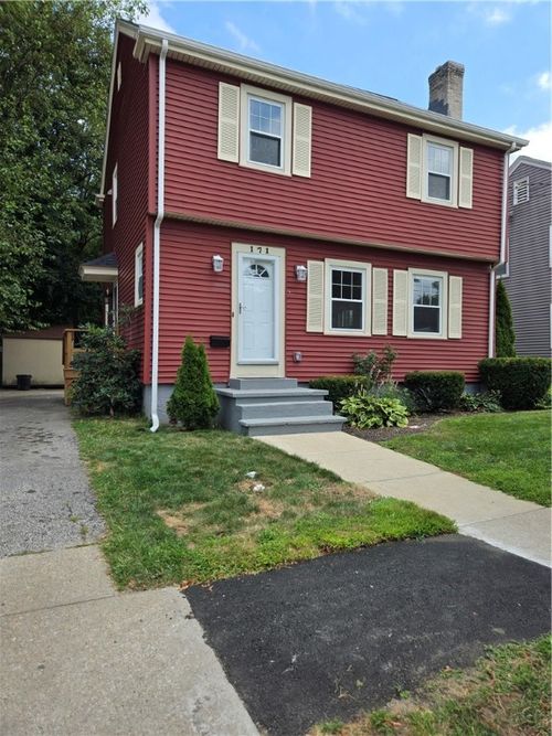 171 Canton St, Providence, RI, 02908-4246 | Card Image