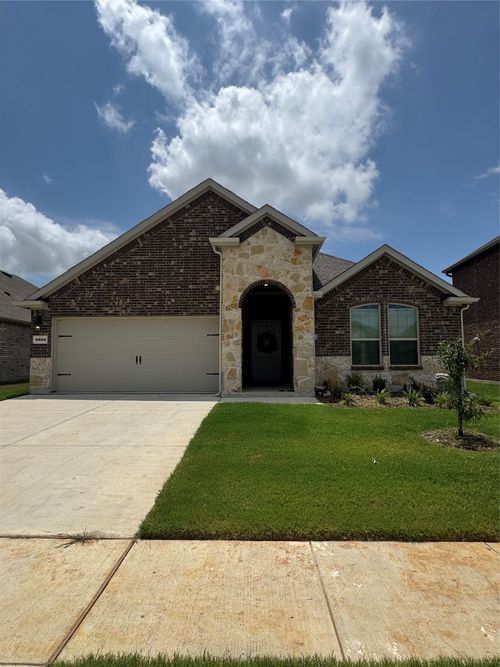 9808 Elk Falls Ln, Aubrey, TX, 76227-5887 | Card Image