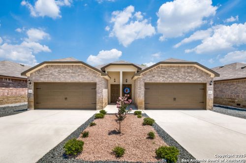 1141 Burek Cross, Seguin, TX, 78155-0028 | Card Image