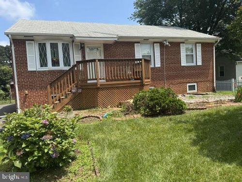3002 Walters Ln, District Heights, MD, 20747-3227 | Card Image